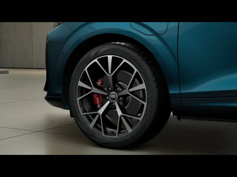 Audi Q3 Sportback nuova a Firenze (6)