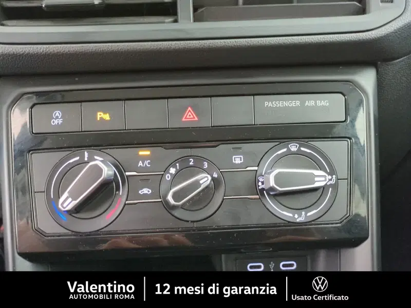 Volkswagen T-Cross usata a Roma (15)