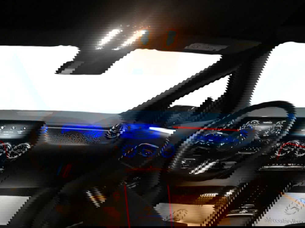 Mercedes-Benz EQA usata a Napoli (12)