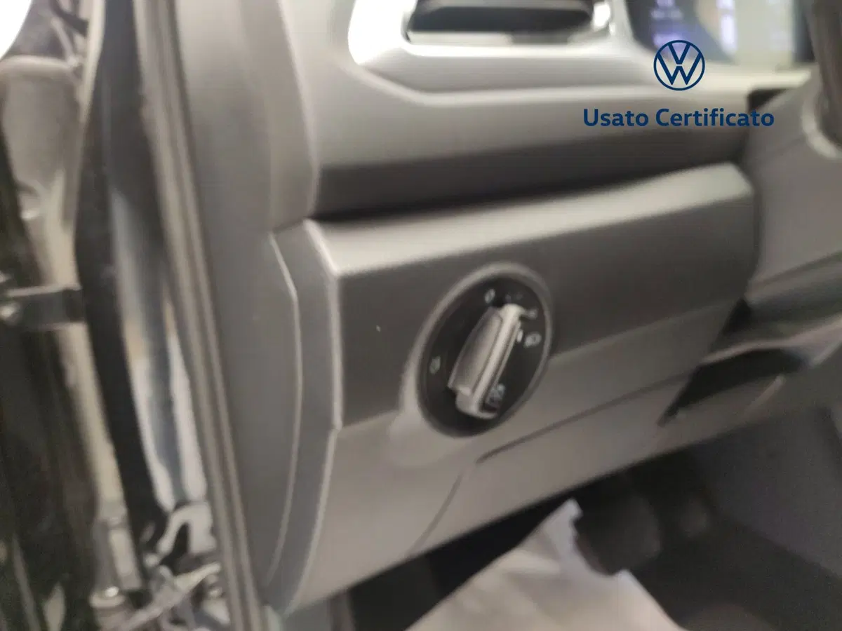Volkswagen T-Roc usata a Avellino (16)