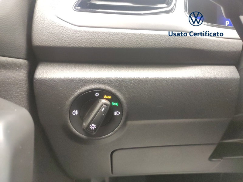 Volkswagen T-Roc usata a Avellino (18)