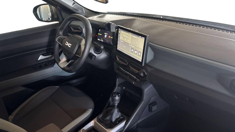 Dacia Bigster usata a Treviso (10)