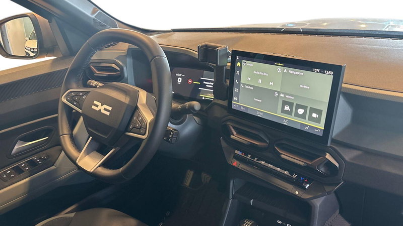 Dacia Bigster usata a Treviso (12)