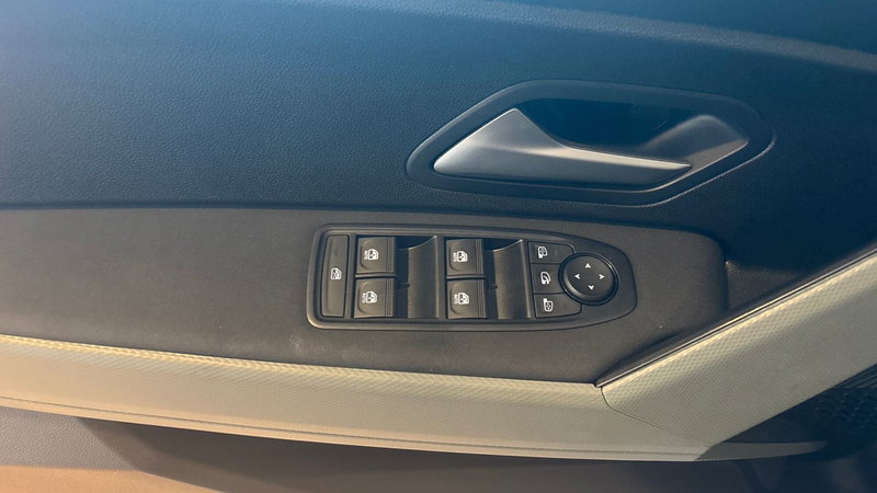 Dacia Bigster usata a Treviso (17)