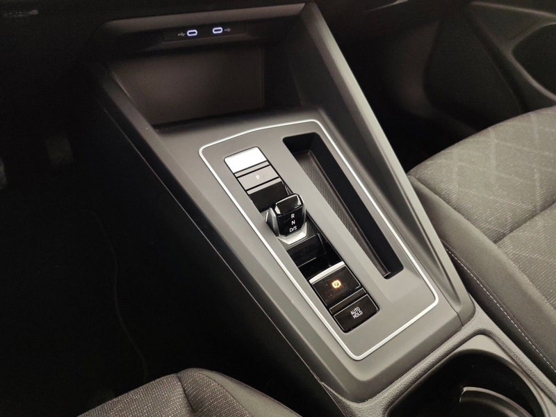 Volkswagen Golf usata a Massa-Carrara (11)