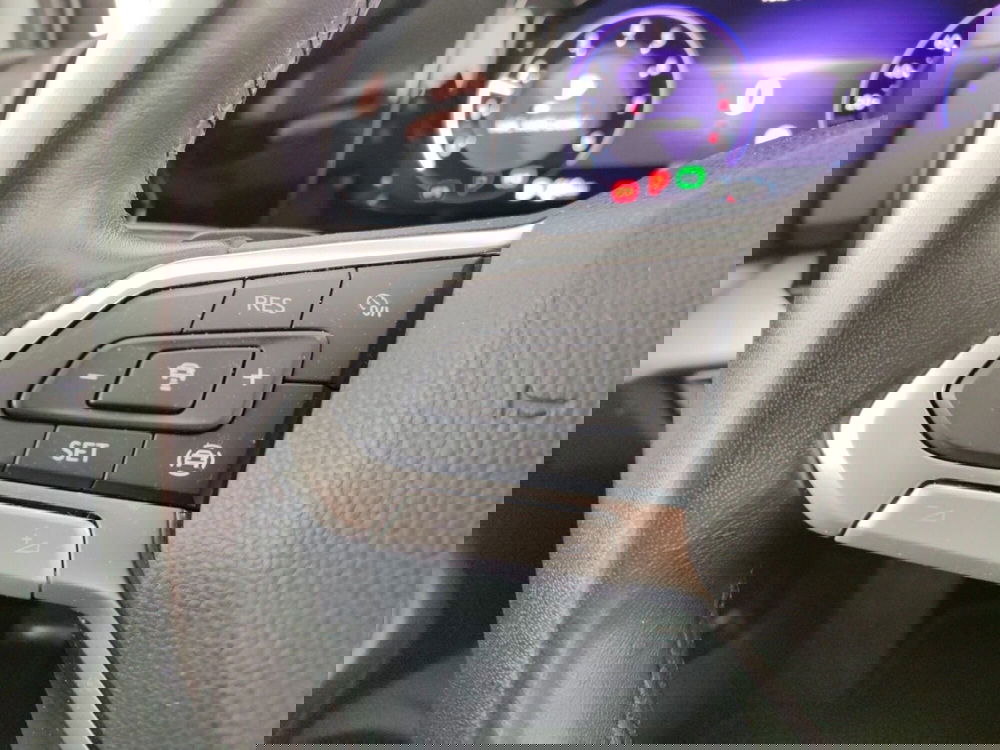 Volkswagen Golf usata a Massa-Carrara (14)