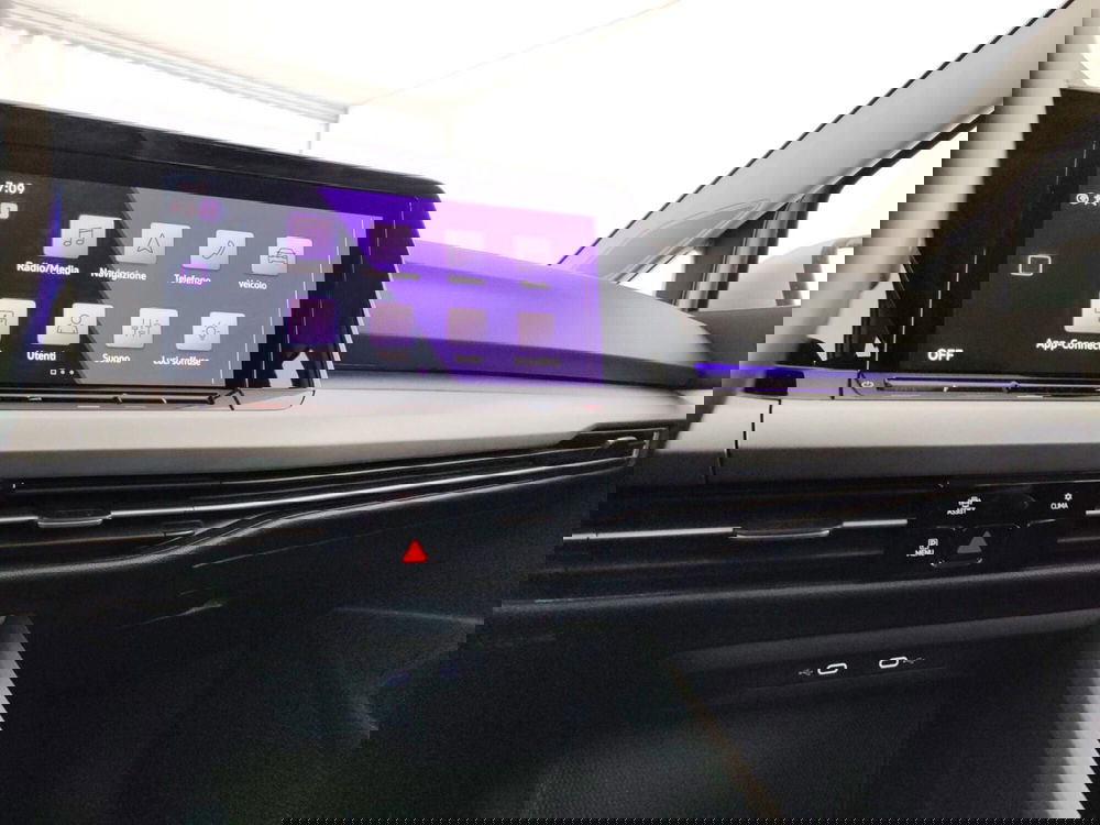 Volkswagen Golf usata a Massa-Carrara (15)