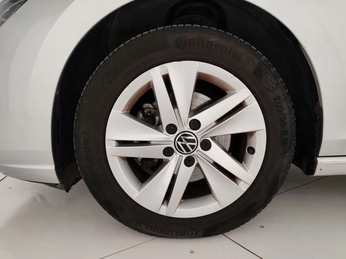 Volkswagen Golf usata a Massa-Carrara (6)