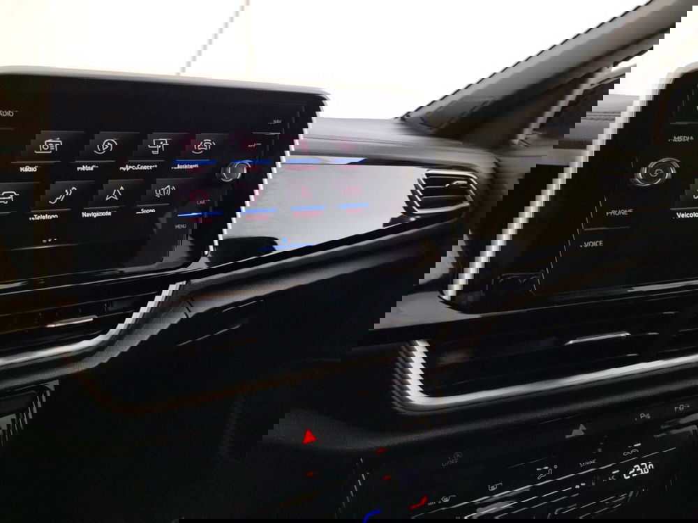 Volkswagen T-Roc usata a Massa-Carrara (12)