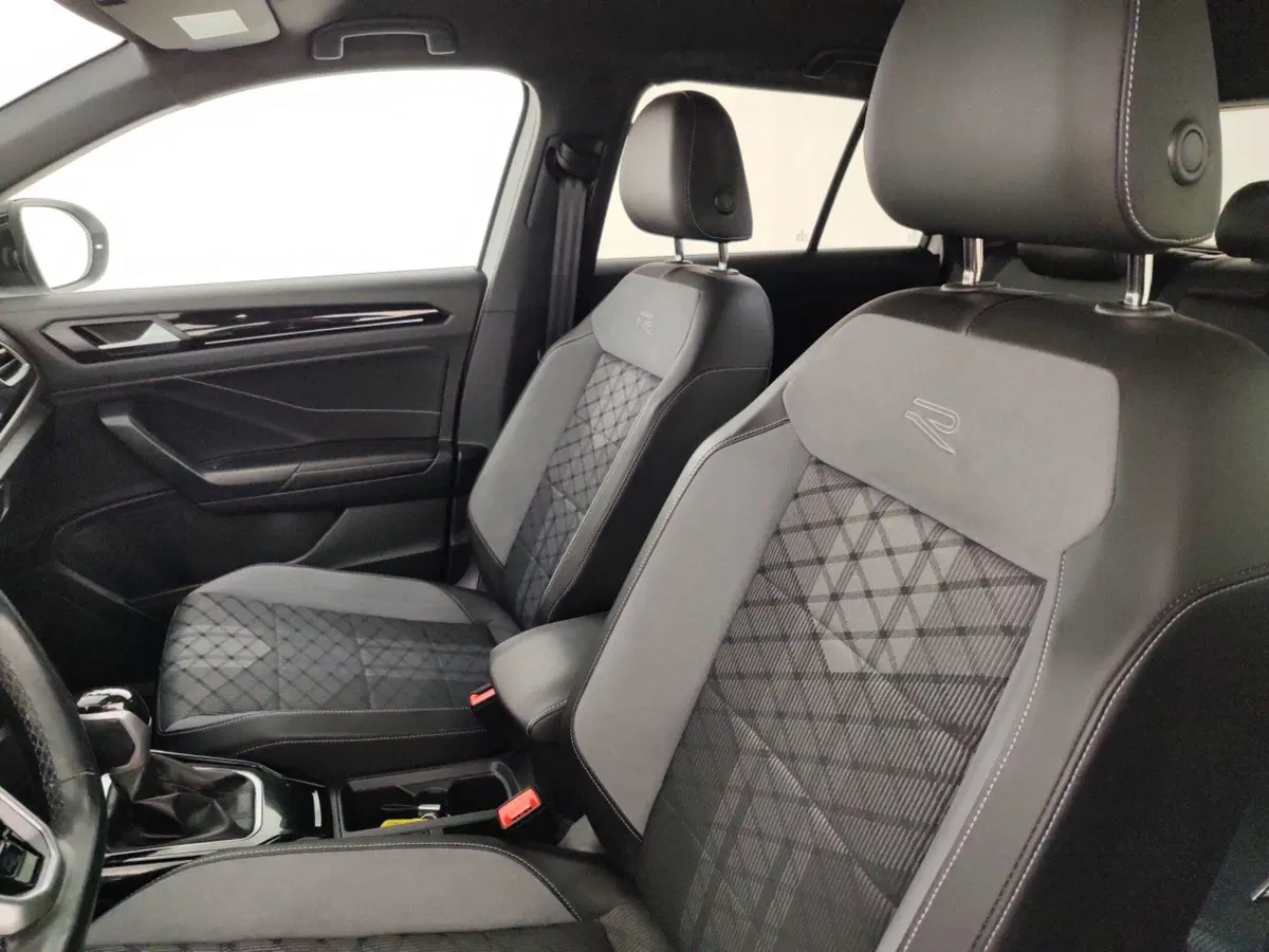 Volkswagen T-Roc usata a Massa-Carrara (9)