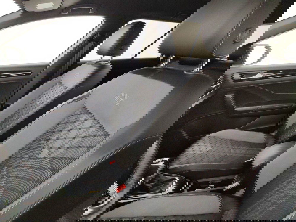 Volkswagen T-Roc usata a Massa-Carrara (9)