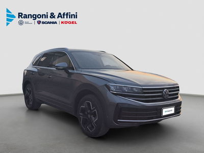 Volkswagen Touareg 3.0 V6 TDI SCR Elegance del 2023 usata a Castegnato