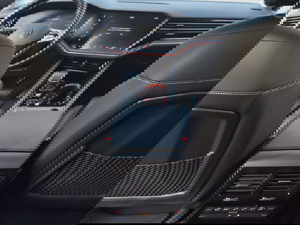 Volkswagen Touareg usata a Brescia (14)