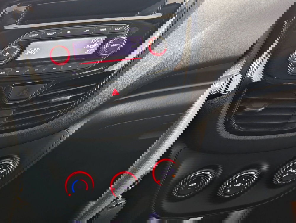 Opel Karl usata a Pescara (11)