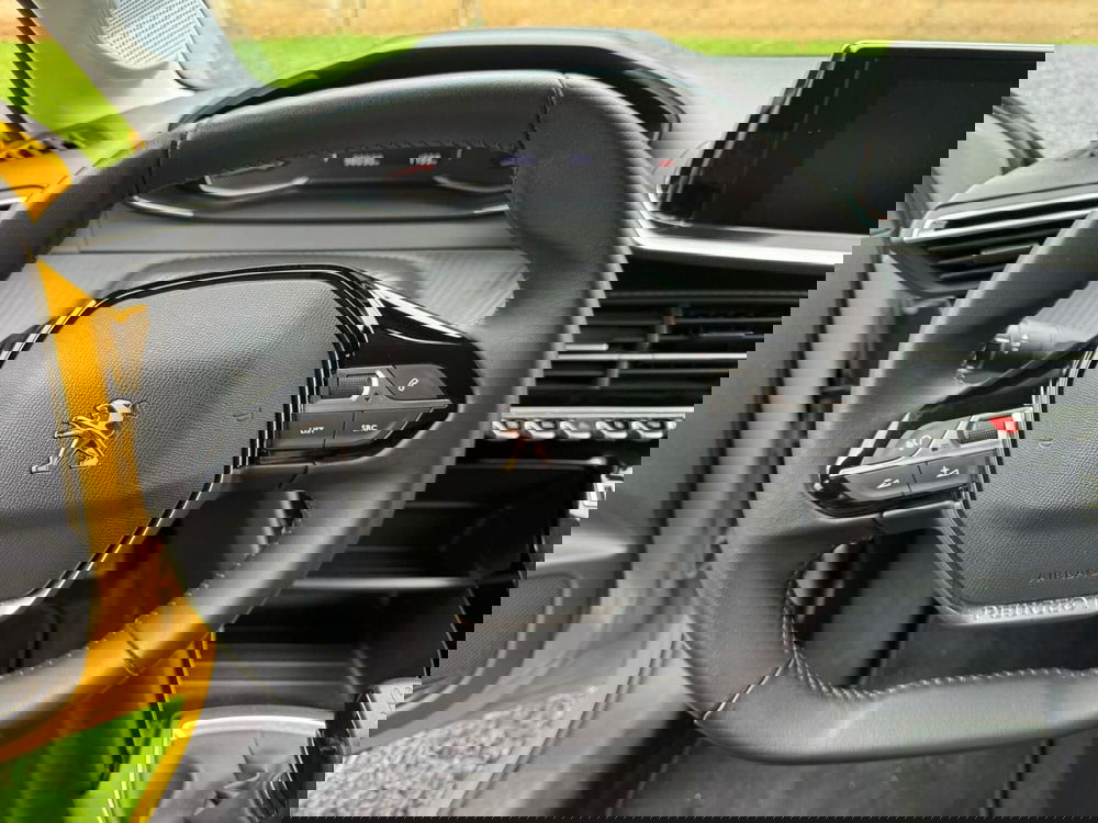 Peugeot 208 usata a Salerno (18)