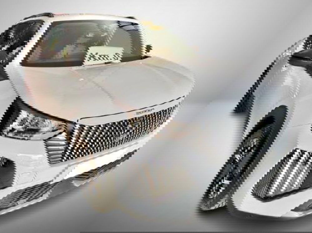 Peugeot 2008 nuova a Salerno (2)