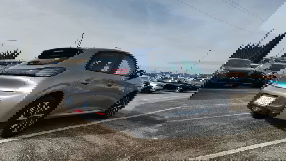 Peugeot 208 usata a Firenze (9)