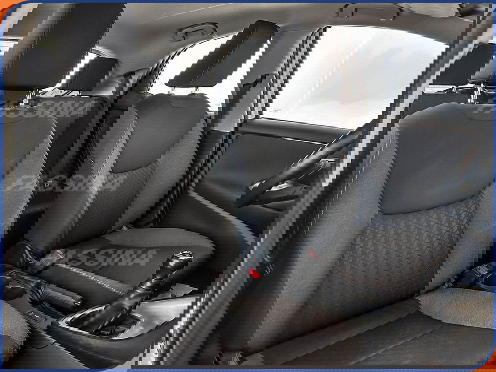 Toyota Yaris usata a Milano (13)