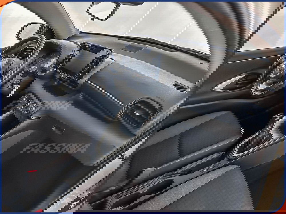 Toyota Yaris usata a Milano (14)