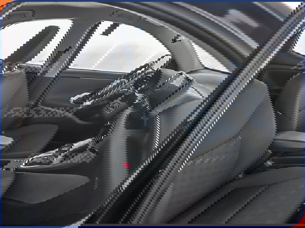 Toyota Yaris usata a Milano (13)