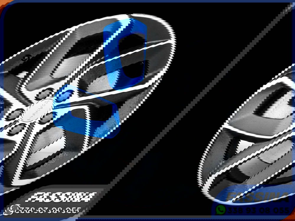 Lynk & Co 01 usata a Milano (7)