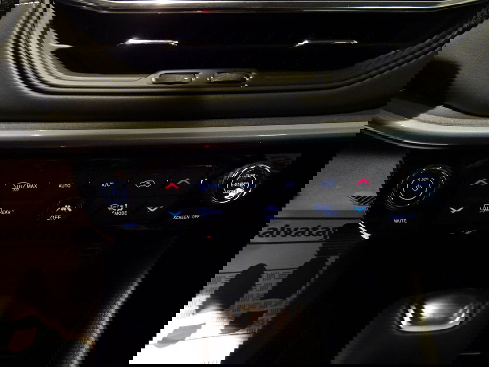 Jeep Compass nuova a Lucca (13)