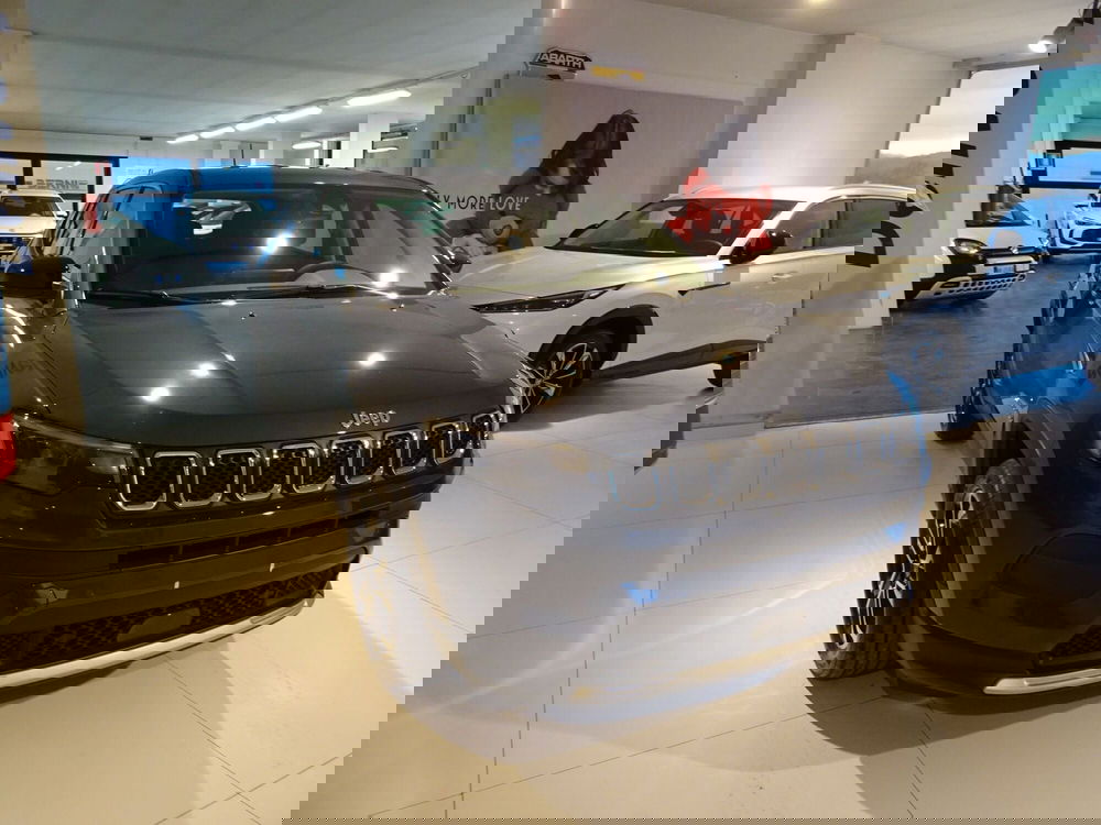 Jeep Compass nuova a Lucca (6)