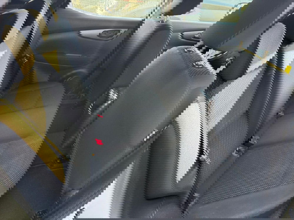 Nissan Qashqai usata a Massa-Carrara (12)