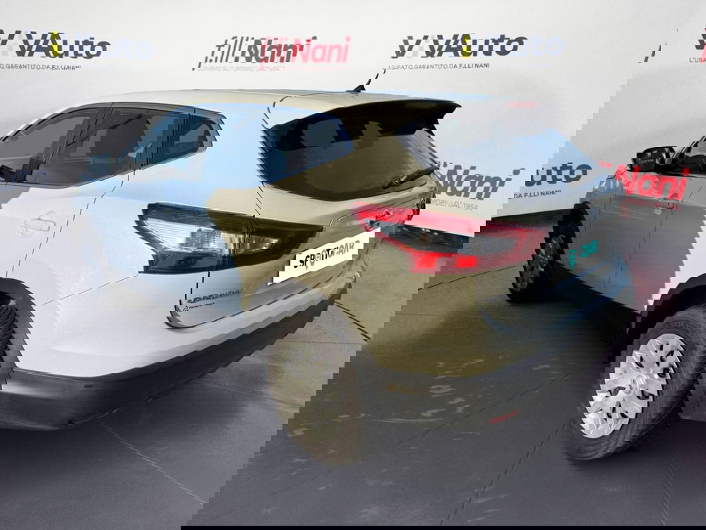 Nissan Qashqai usata a Massa-Carrara (15)