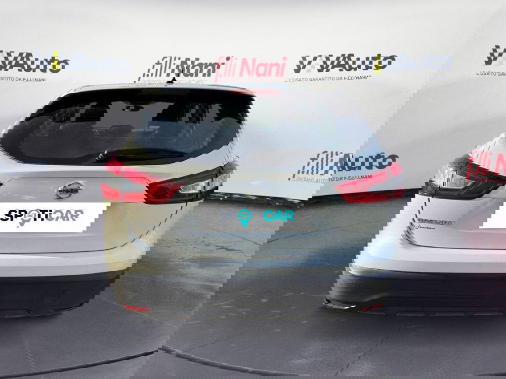Nissan Qashqai usata a Massa-Carrara (4)