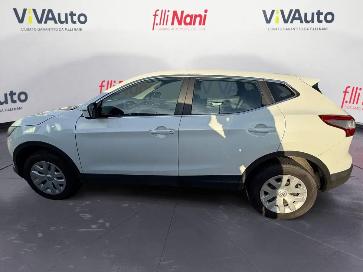 Nissan Qashqai usata a Massa-Carrara (7)