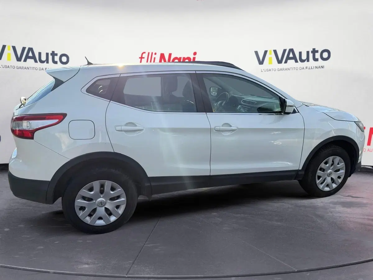 Nissan Qashqai usata a Massa-Carrara (8)