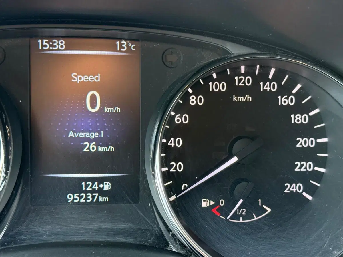 Nissan Qashqai usata a Massa-Carrara (9)