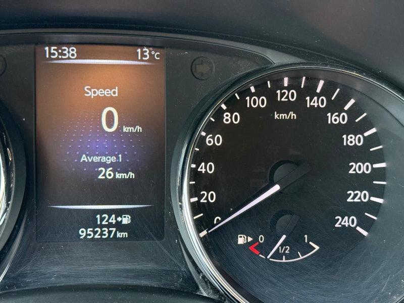 Nissan Qashqai usata a Massa-Carrara (9)