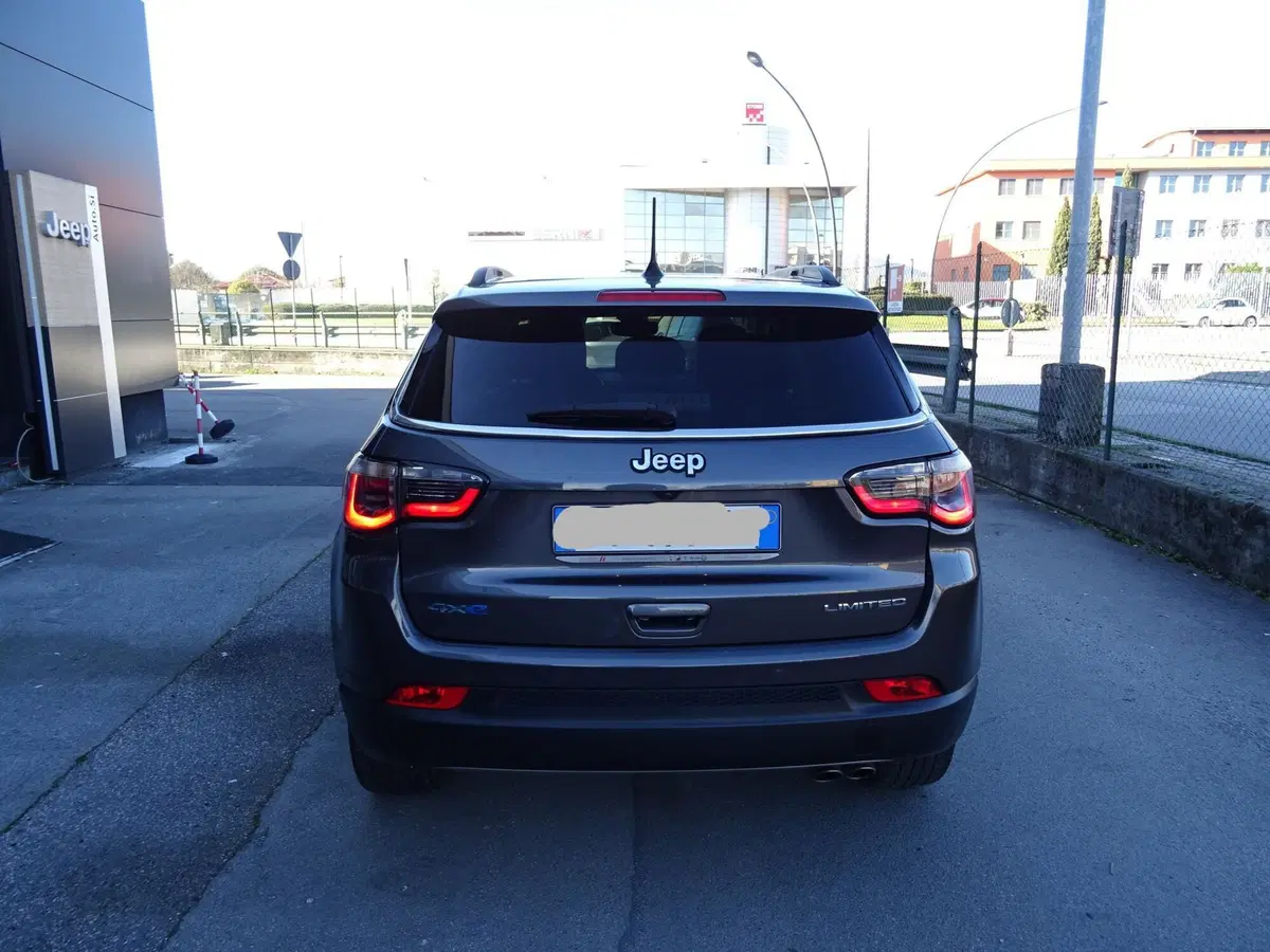 Jeep Compass usata a Lucca (4)