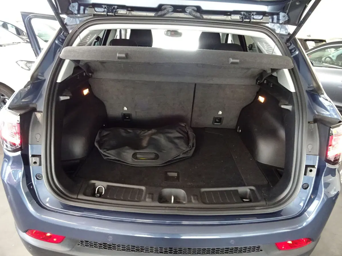 Jeep Compass usata a Lucca (12)