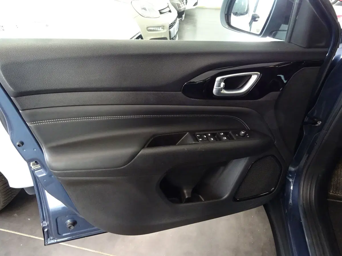 Jeep Compass usata a Lucca (7)