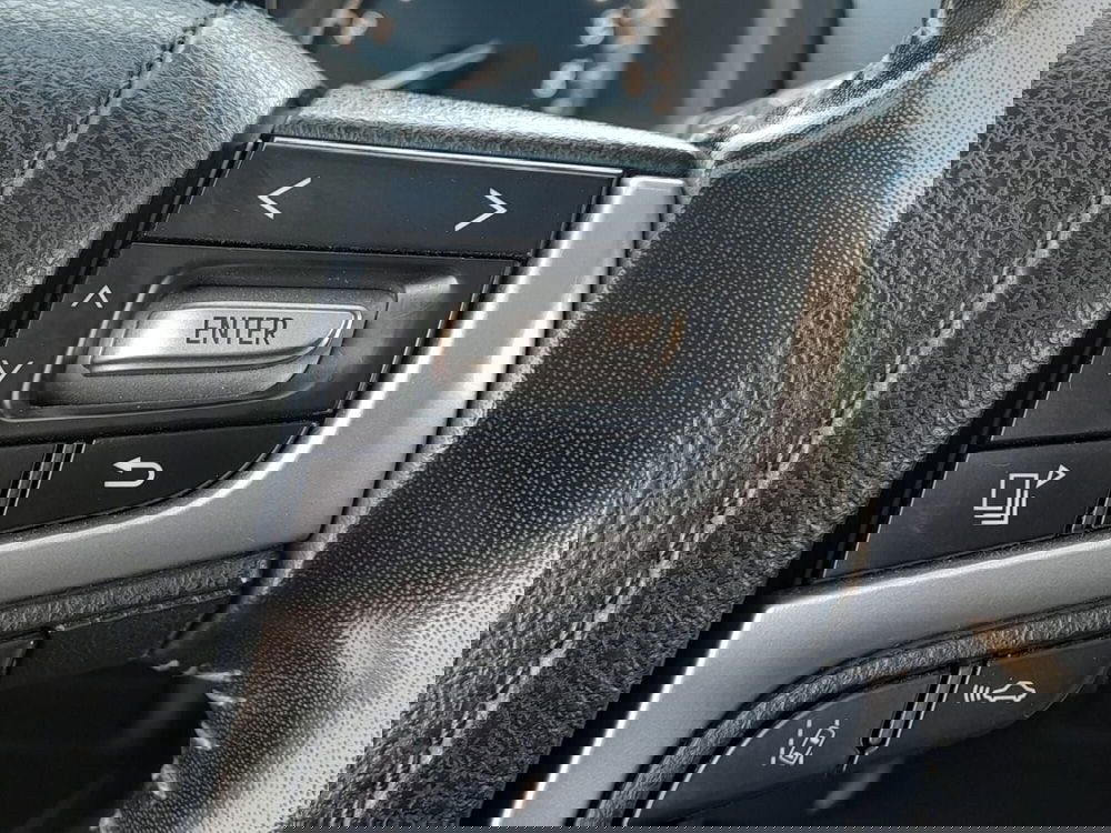 Toyota Land Cruiser usata a L'Aquila (17)