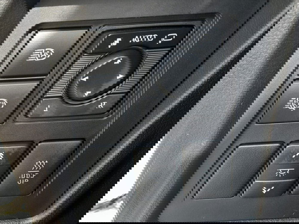 Toyota Land Cruiser usata a L'Aquila (18)