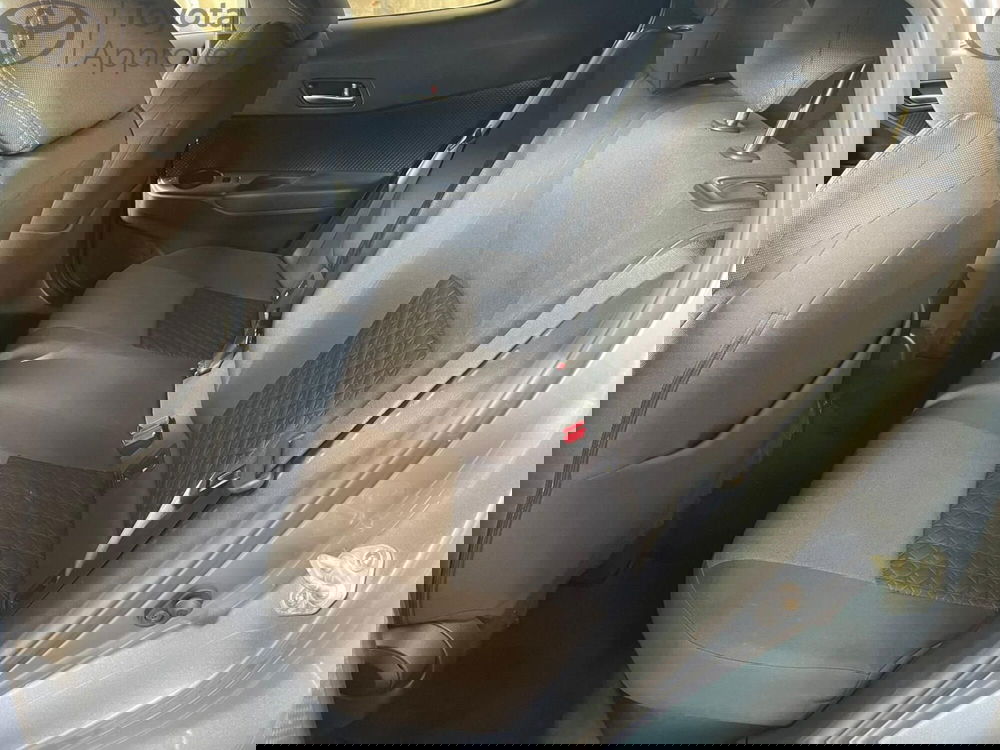 Toyota Toyota C-HR usata a Reggio Calabria (11)