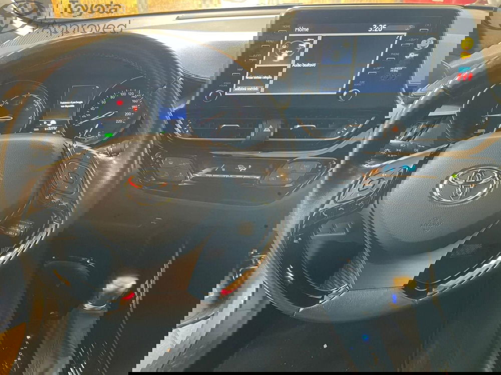 Toyota Toyota C-HR usata a Reggio Calabria (9)