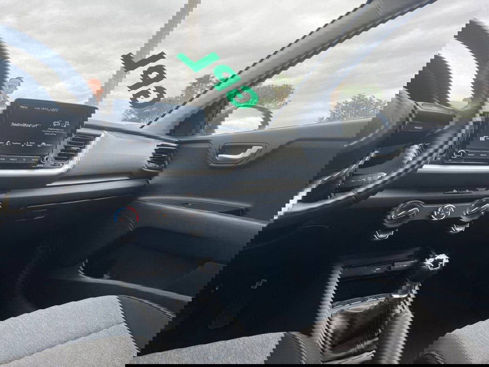 Kia Stonic usata a Roma (13)