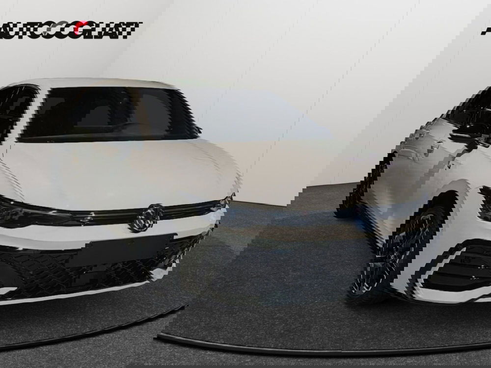 Volkswagen Golf nuova a Lecco