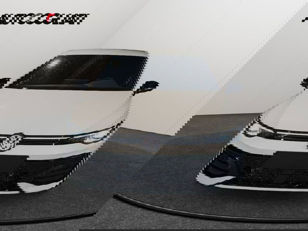 Volkswagen Golf nuova a Lecco (2)