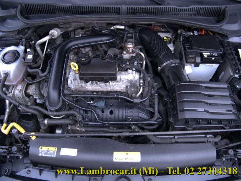 Volkswagen Taigo usata a Milano (13)