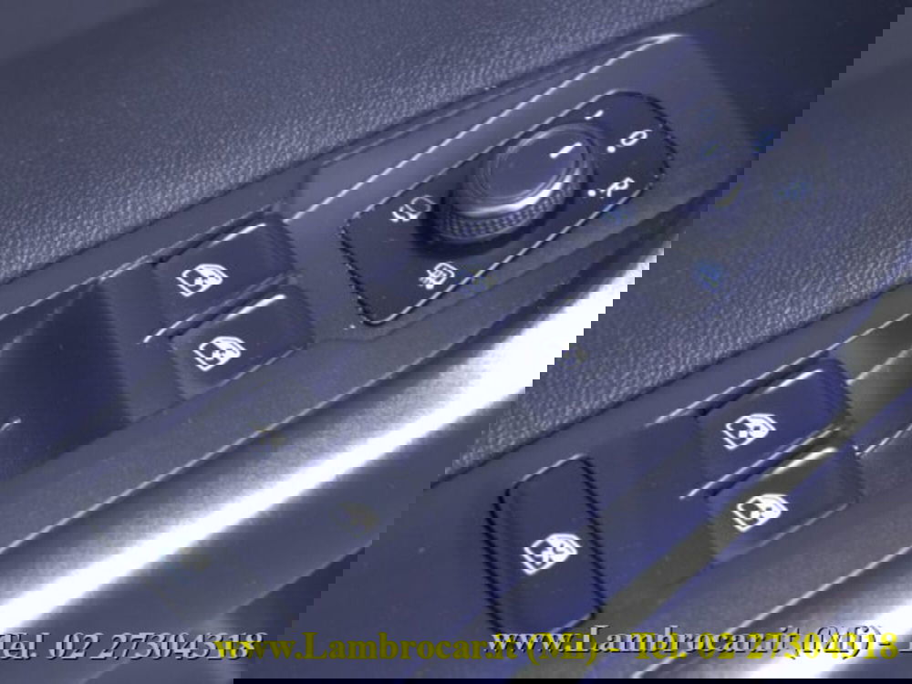 Volkswagen Taigo usata a Milano (16)