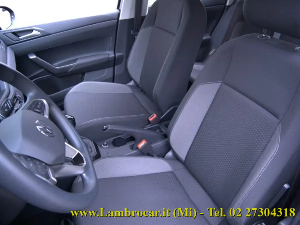 Volkswagen Taigo usata a Milano (4)