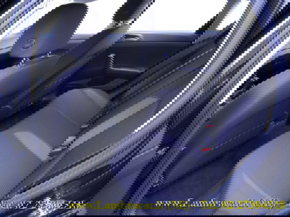 Volkswagen Taigo usata a Milano (5)