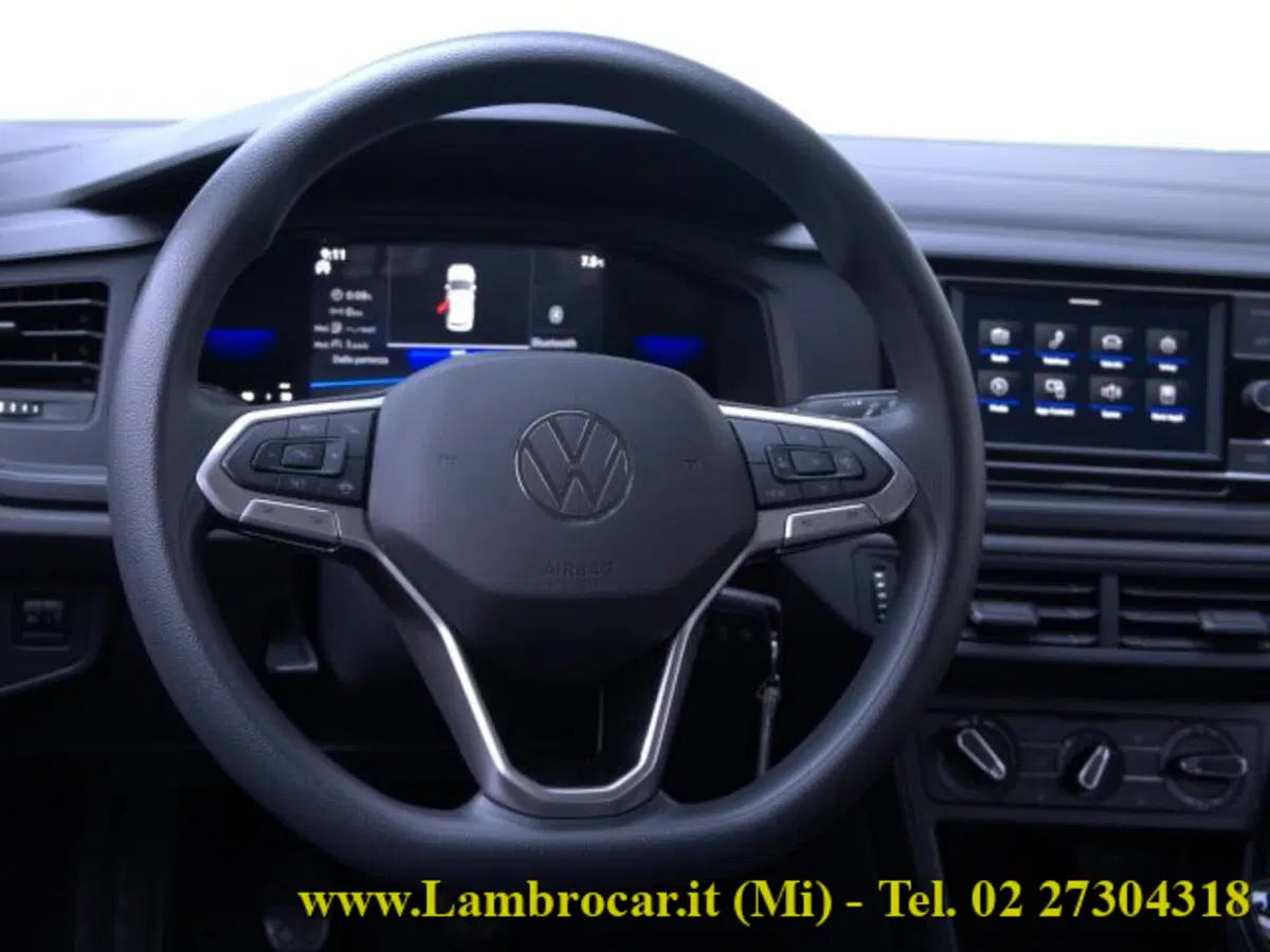 Volkswagen Taigo usata a Milano (6)
