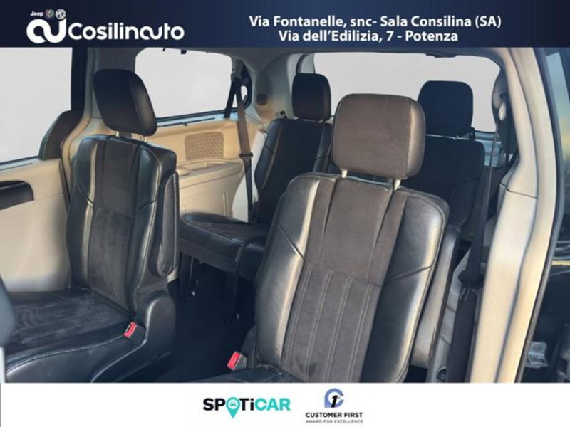Lancia Voyager usata a Salerno (10)